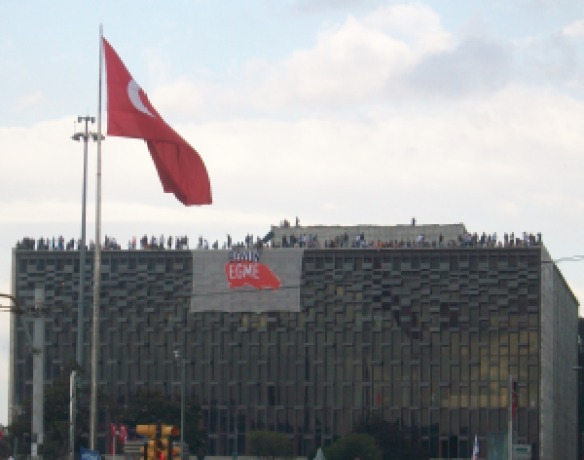 Boyun Egme - Taksim Meydani 02.06.2013 Ataturk Kultur Merkezi view